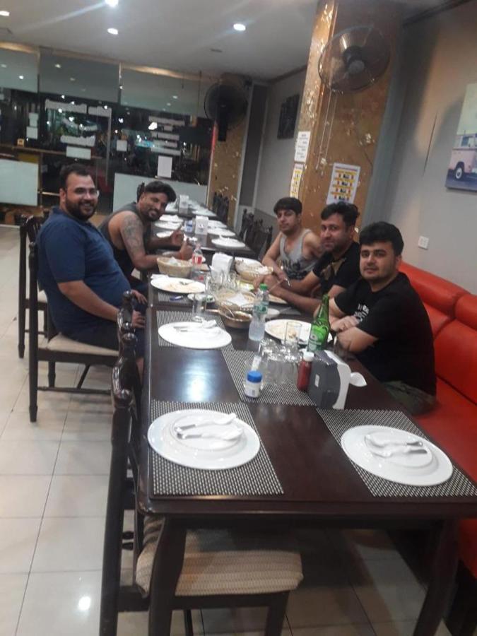 New Pind Balluchi Inn Pattaya Esterno foto