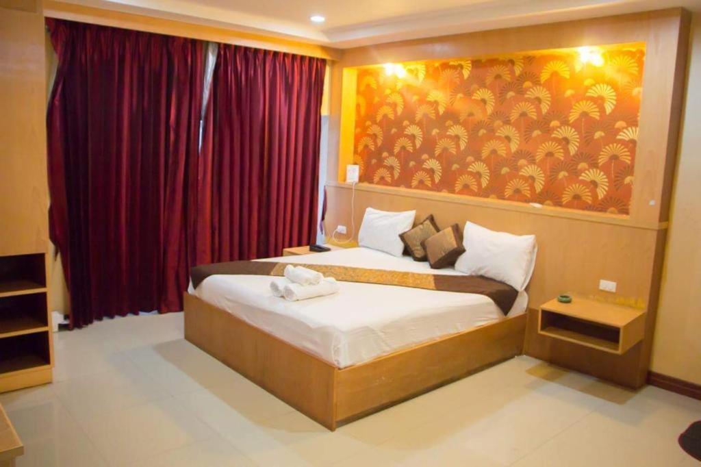 New Pind Balluchi Inn Pattaya Esterno foto